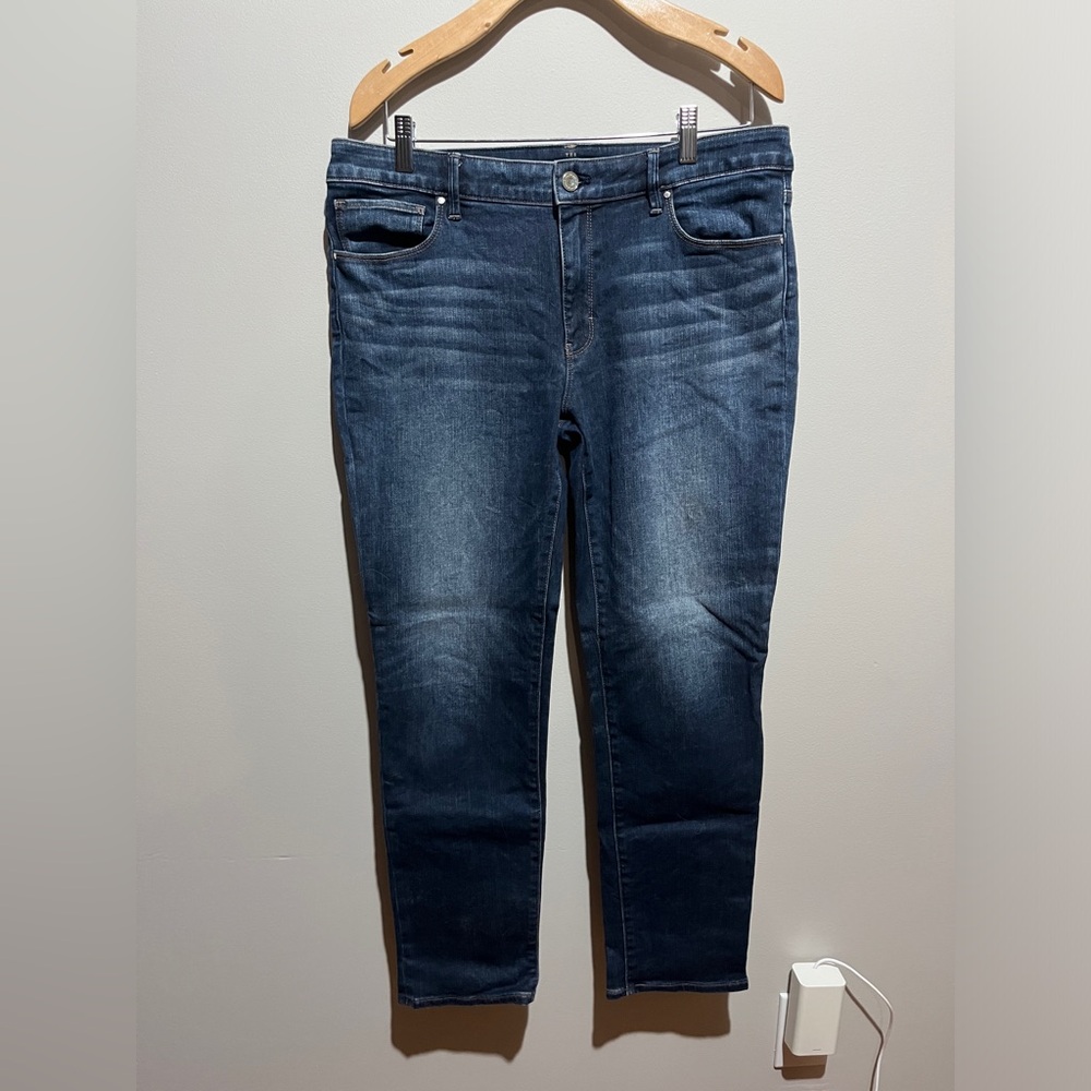 White House Black Market Dark Blue Cropped Slim Women's Jeans